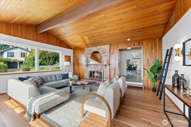 2127 NW 99th Street, Seattle, WA 98117