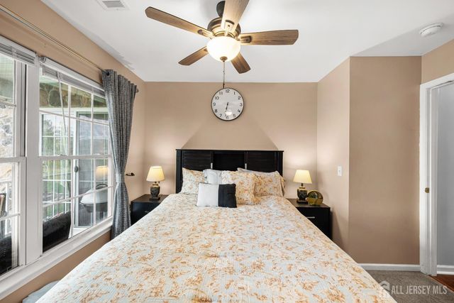 123 Chariot Court, Piscataway, NJ 08854