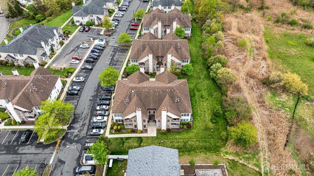 123 Chariot Court, Piscataway, NJ 08854