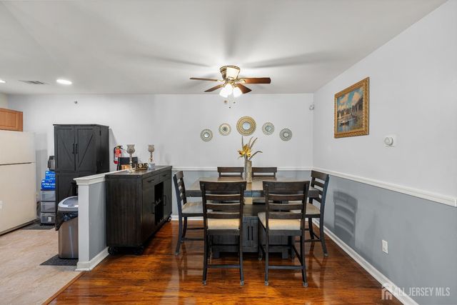 123 Chariot Court, Piscataway, NJ 08854