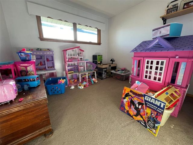 2402 E 43RD Street, Erie, PA 16510