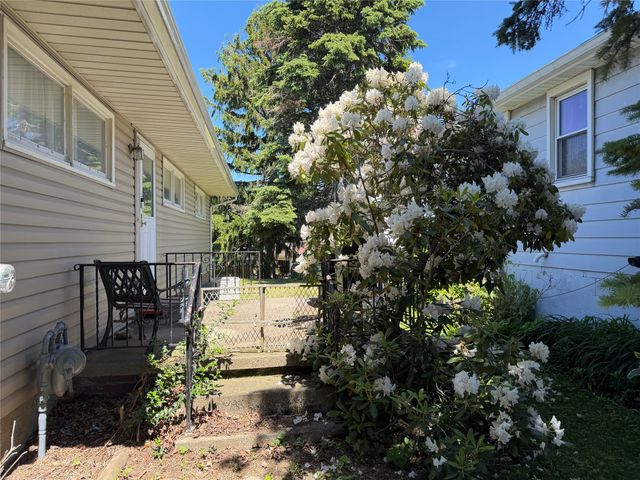 2402 E 43RD Street, Erie, PA 16510