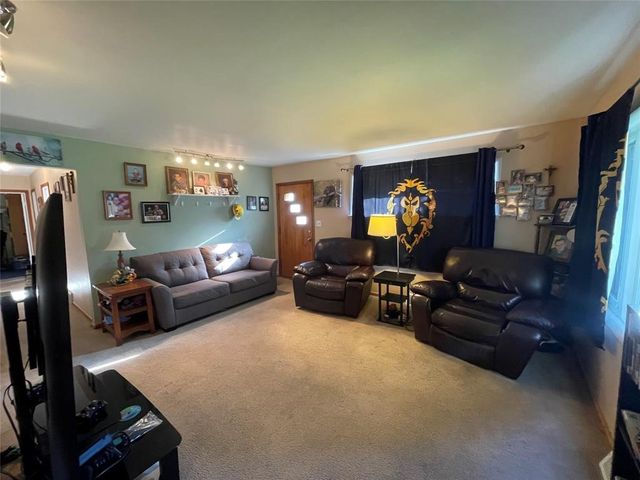 2402 E 43RD Street, Erie, PA 16510