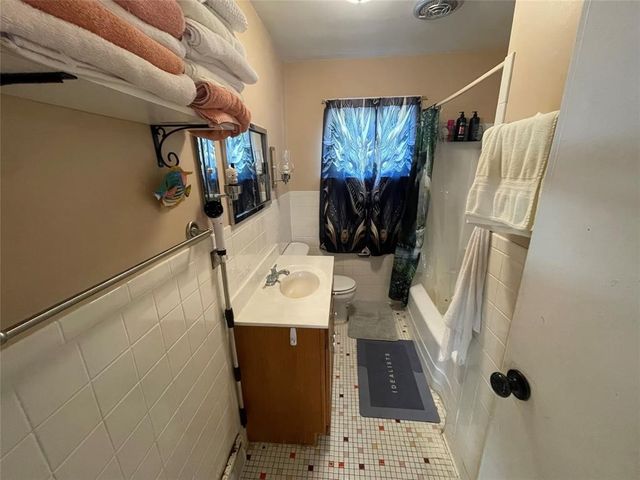 2402 E 43RD Street, Erie, PA 16510