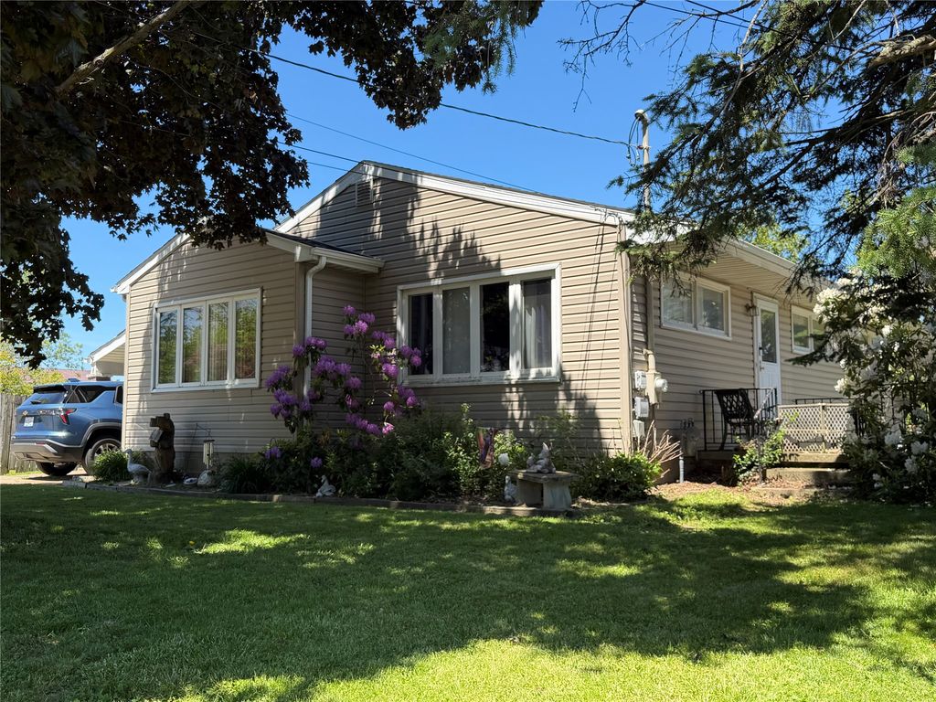 2402 E 43RD Street, Erie, PA 16510