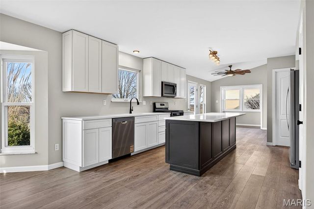 1818 Sapling Drive, O'fallon, MO 63366