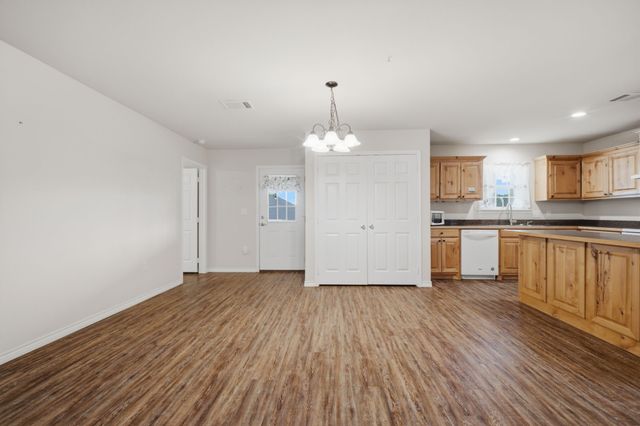 114 Wade Street, Whitesboro, TX 76273