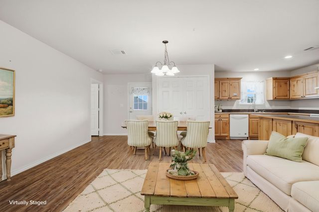 114 Wade Street, Whitesboro, TX 76273