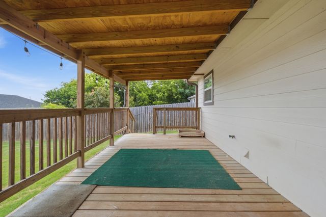 114 Wade Street, Whitesboro, TX 76273