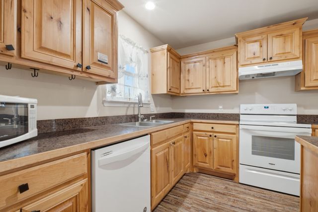 114 Wade Street, Whitesboro, TX 76273