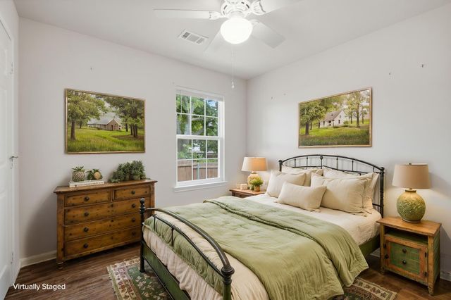 114 Wade Street, Whitesboro, TX 76273