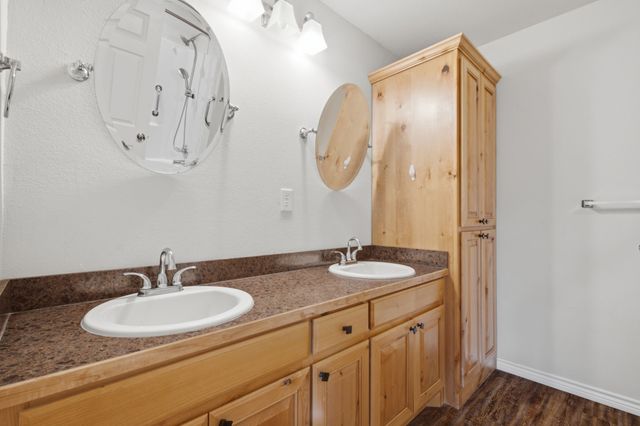114 Wade Street, Whitesboro, TX 76273