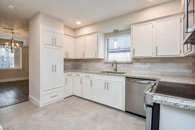 8134 Ivan Reid Drive, Houston, TX 77040