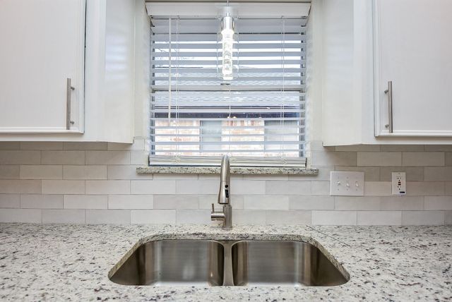 8134 Ivan Reid Drive, Houston, TX 77040