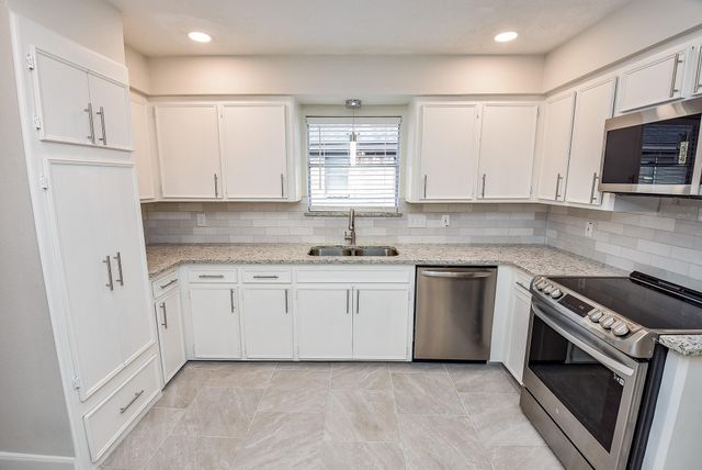 8134 Ivan Reid Drive, Houston, TX 77040