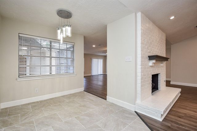 8134 Ivan Reid Drive, Houston, TX 77040