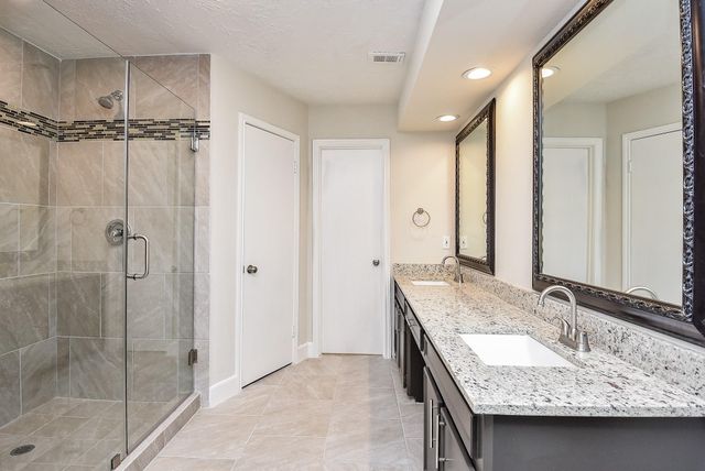 8134 Ivan Reid Drive, Houston, TX 77040