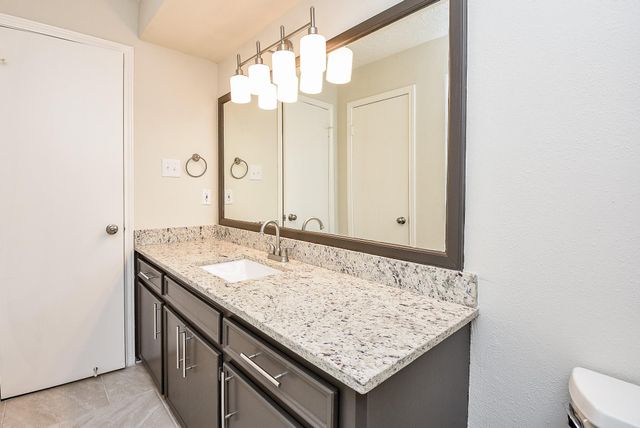 8134 Ivan Reid Drive, Houston, TX 77040
