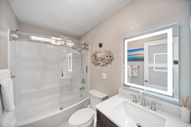 3922 Laredo Street, Shasta Lake, CA 96019