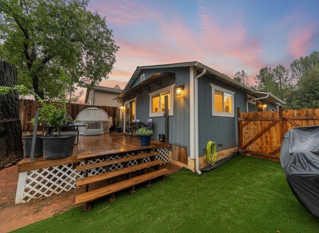 3922 Laredo Street, Shasta Lake, CA 96019