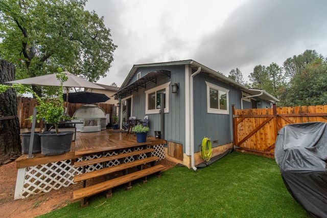 3922 Laredo Street, Shasta Lake, CA 96019