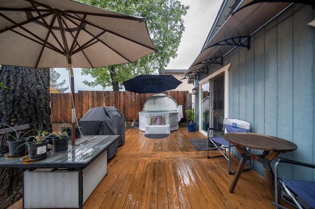 3922 Laredo Street, Shasta Lake, CA 96019