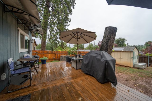 3922 Laredo Street, Shasta Lake, CA 96019