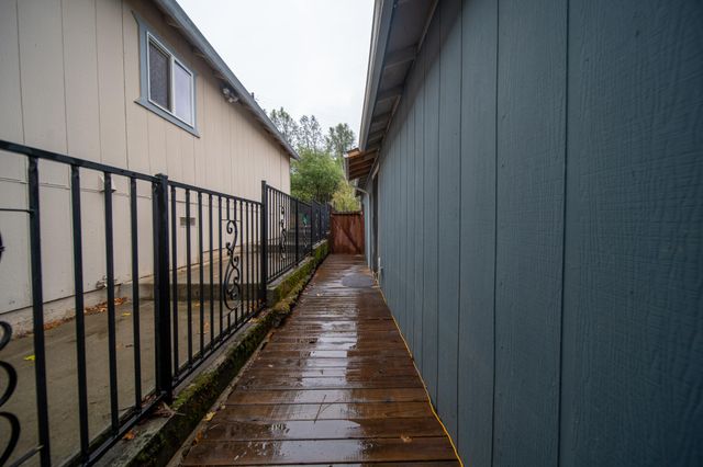 3922 Laredo Street, Shasta Lake, CA 96019