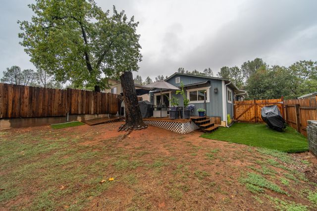 3922 Laredo Street, Shasta Lake, CA 96019