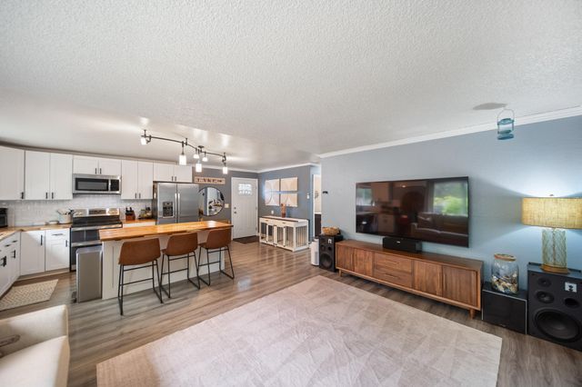 3922 Laredo Street, Shasta Lake, CA 96019