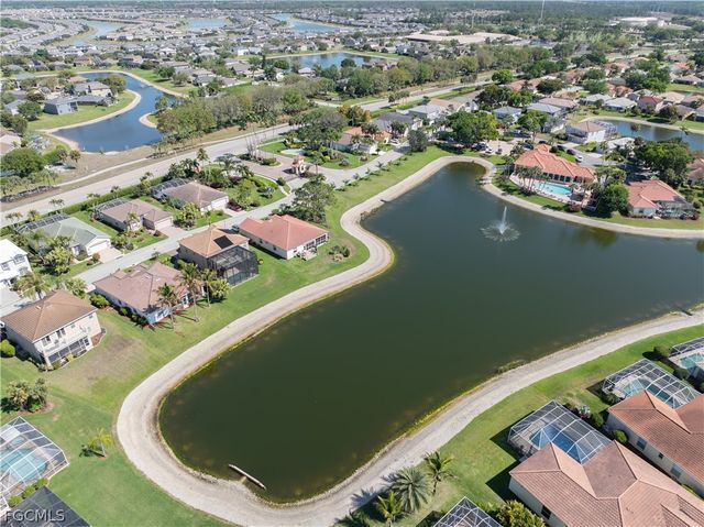 11005 Lakeland CIR, Fort Myers, FL 33913