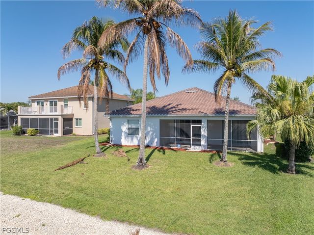 11005 Lakeland CIR, Fort Myers, FL 33913