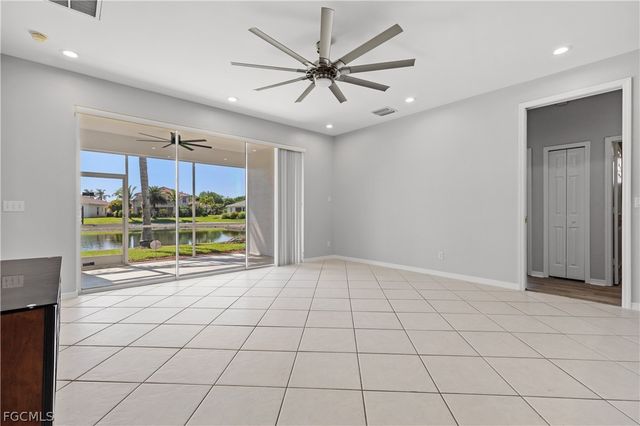 11005 Lakeland CIR, Fort Myers, FL 33913