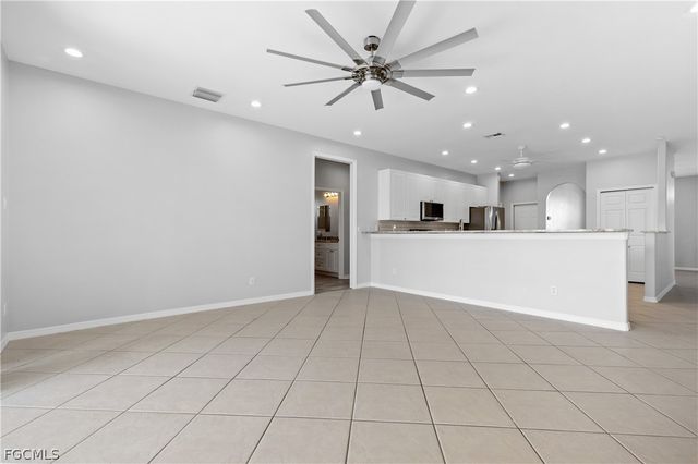 11005 Lakeland CIR, Fort Myers, FL 33913