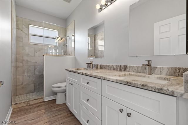 11005 Lakeland CIR, Fort Myers, FL 33913