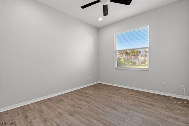 11005 Lakeland CIR, Fort Myers, FL 33913