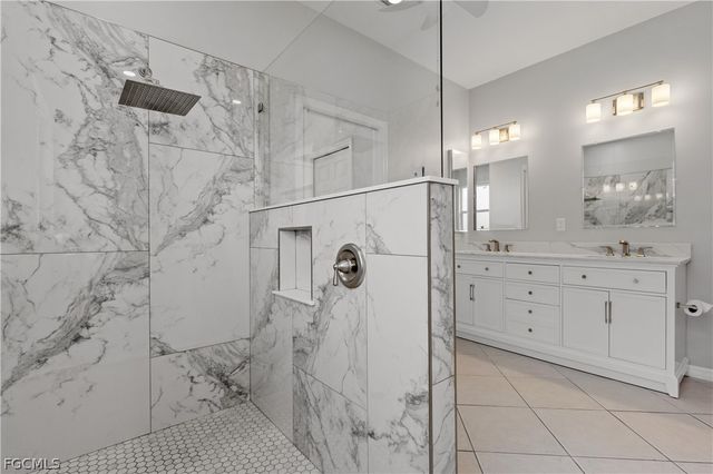 11005 Lakeland CIR, Fort Myers, FL 33913