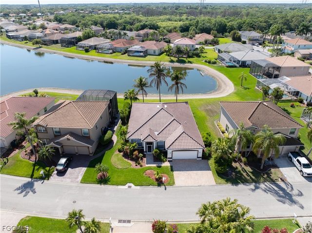 11005 Lakeland CIR, Fort Myers, FL 33913