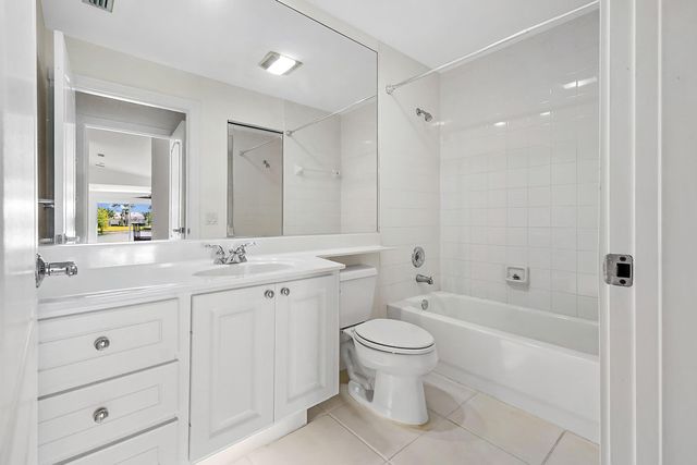 8270 Eleuthera Lane, Wellington, FL 33414