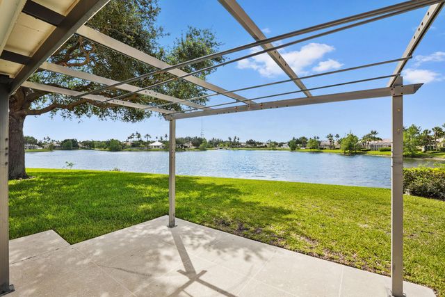 8270 Eleuthera Lane, Wellington, FL 33414