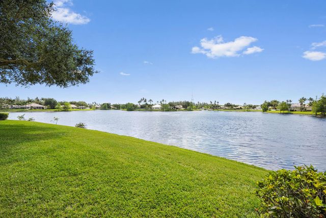 8270 Eleuthera Lane, Wellington, FL 33414