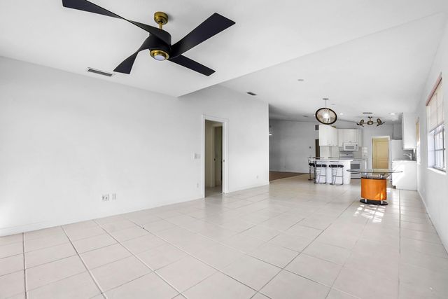8270 Eleuthera Lane, Wellington, FL 33414