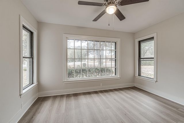 1609 McArthur Dr, Jacksonville, AR 72076