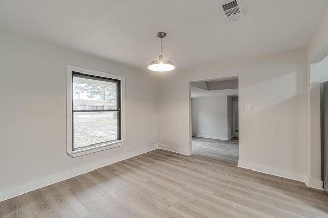 1609 McArthur Dr, Jacksonville, AR 72076