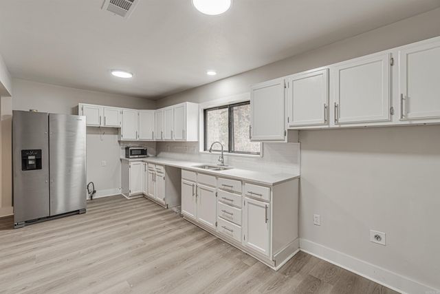 1609 McArthur Dr, Jacksonville, AR 72076