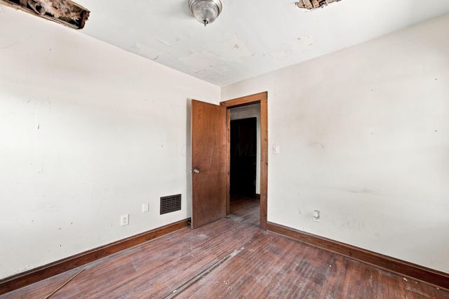 180 Brehl Avenue, Columbus, OH 43222