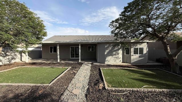 764 N Victoria Ln, Somerton, AZ 85350