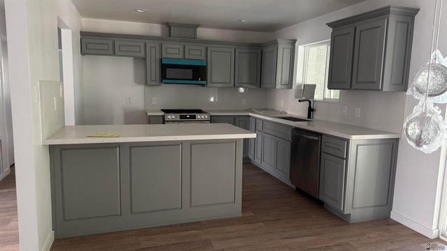 764 N Victoria Ln, Somerton, AZ 85350