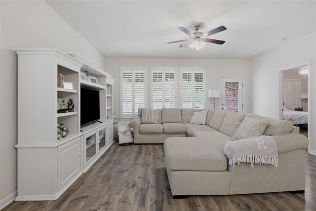 2436 Reserve Drive, Westlake, LA 70669