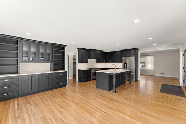 1790 Quail Avenue N, Golden Valley, MN 55422